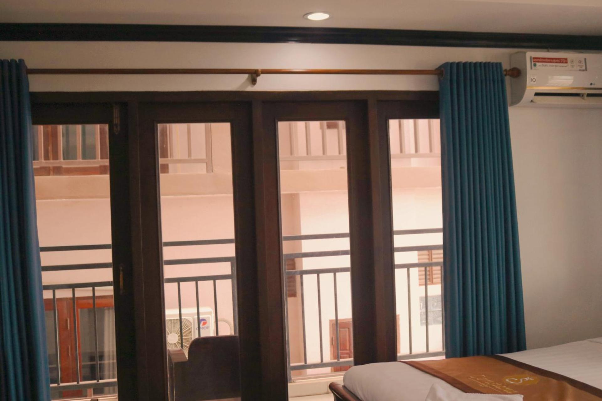 Vang Vieng Consiana Hotel Bagian luar foto
