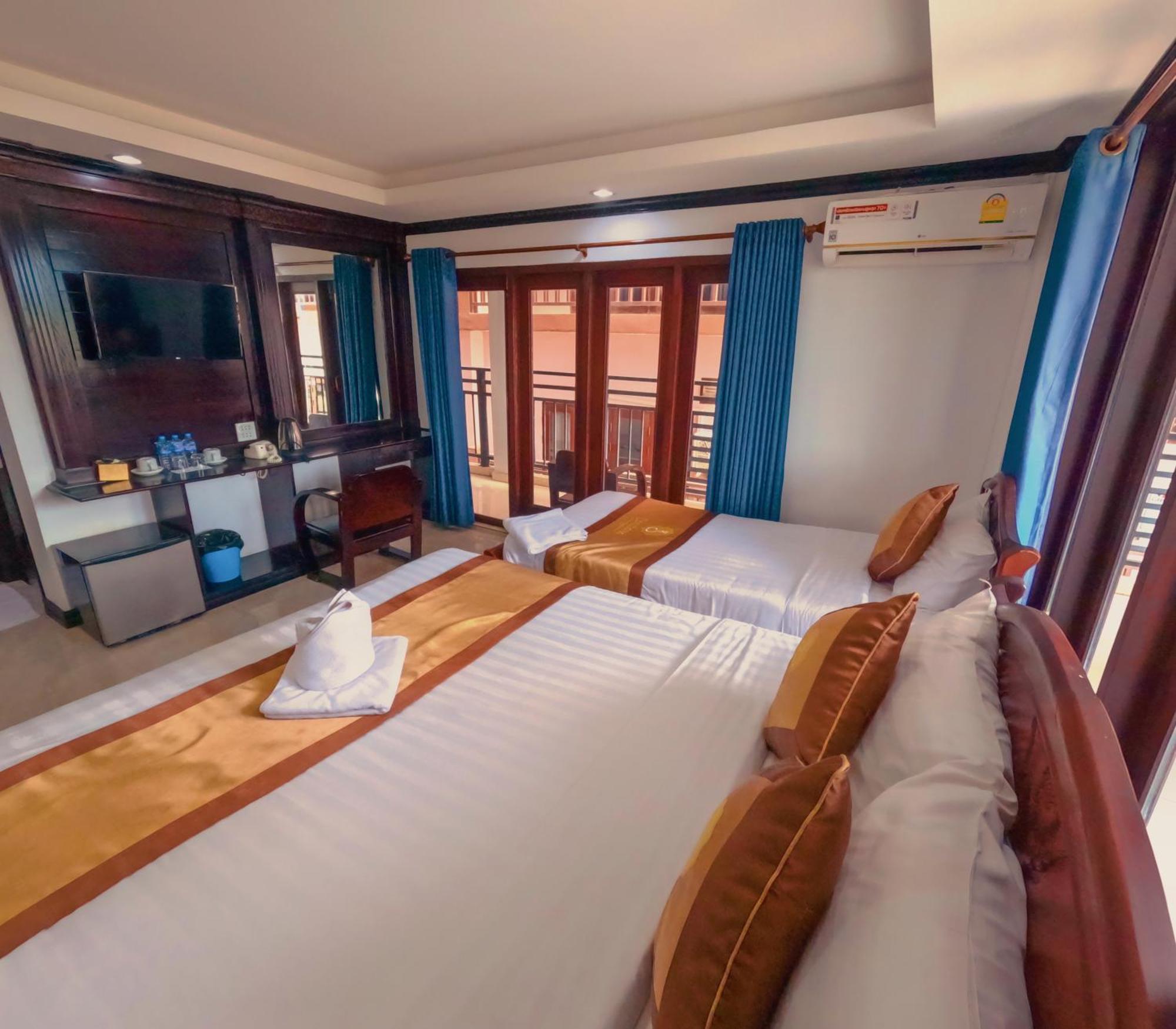 Vang Vieng Consiana Hotel Bagian luar foto