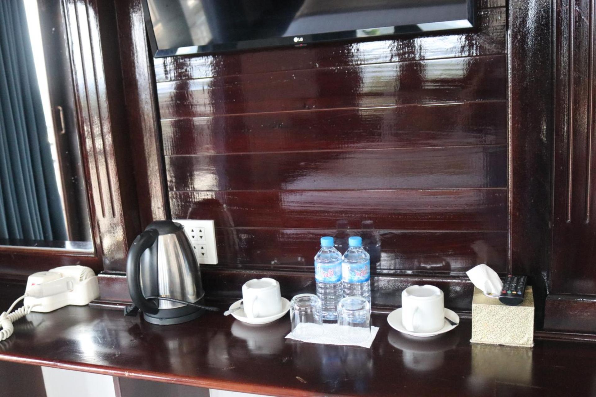 Vang Vieng Consiana Hotel Bagian luar foto